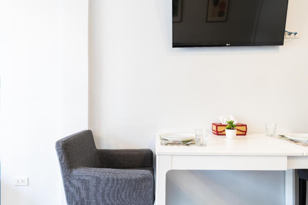 Cozy Studio 1 In Sathorn, Bts Saint Louis バンコク都 エクステリア 写真